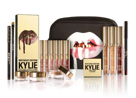 kylie jenner makeup bag fake|kylie jenner makeup kit cost.